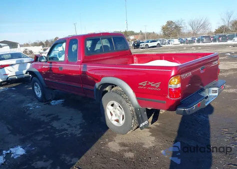 2001 Toyota Tacoma из США, поврежденный, VIN 5TEWM72N51Z748034